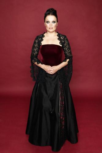 Tarja_04_017516-lr.jpg